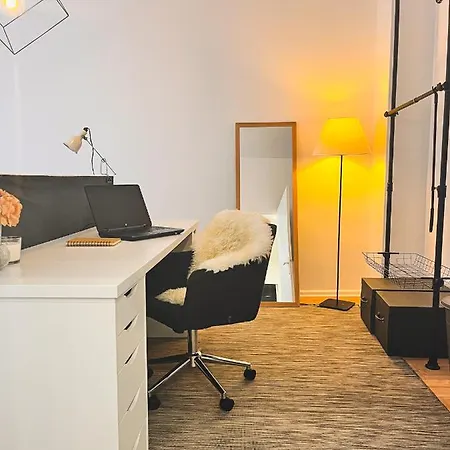 شقة 01 Bedroom In Mitte-up To 5 People-private Free Parking