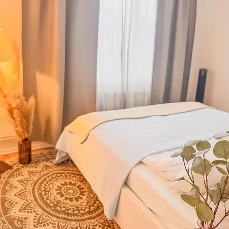 شقة 01 Bedroom In Mitte-up To 5 People-private Free Parking