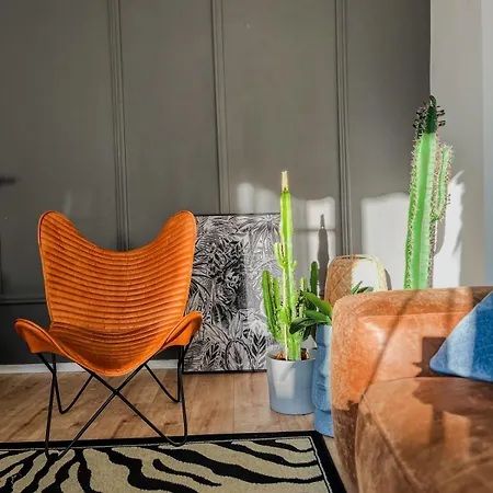 Apartment 01 Bedroom In Mitte-up To 5 People-private Free Parking Berlin