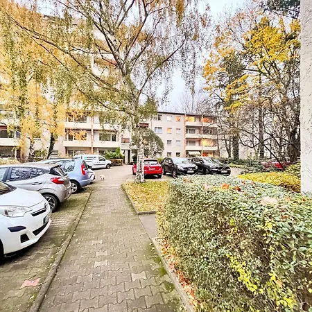 01 Bedroom In Mitte-up To 5 People-private Free Parking