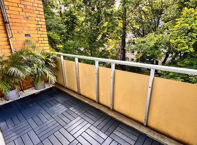 01 Bedroom In Mitte-up To 5 People-private Free Parking *