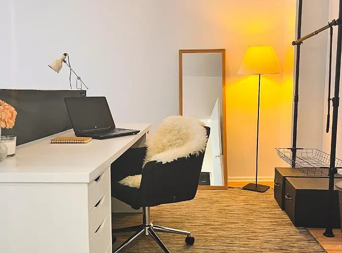 Appartement 01 Bedroom In Mitte-up To 5 People-private Free Parking