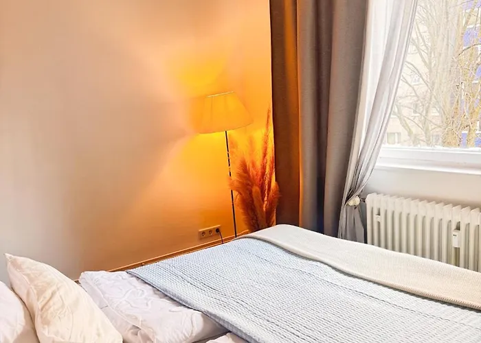 01 Bedroom In Mitte-up To 5 People-private Free Parking * Berlin