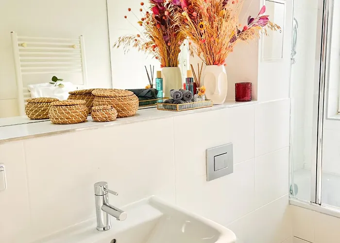 01 Bedroom In Mitte-up To 5 People-private Free Parking *