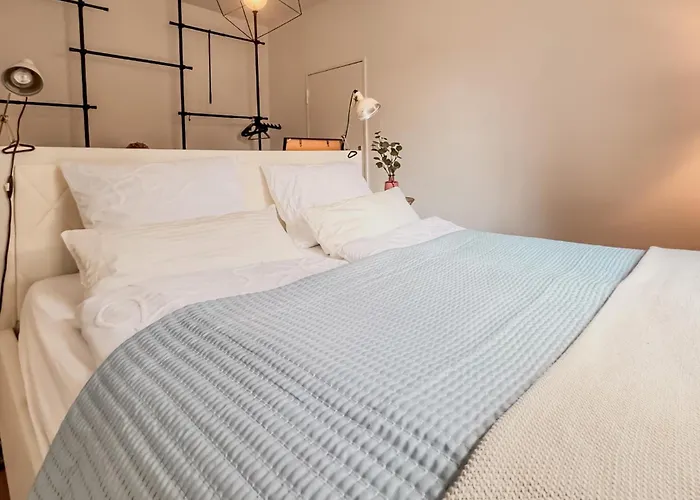 01 Bedroom In Mitte-up To 5 People-private Free Parking Appartamento Berlino