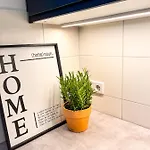 公寓 01 Bedroom In Mitte-up To 5 People-private Free Parking 柏林