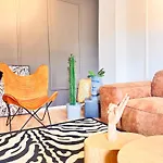 01 Bedroom In Mitte-up To 5 People-private Free Parking Daire Berlin