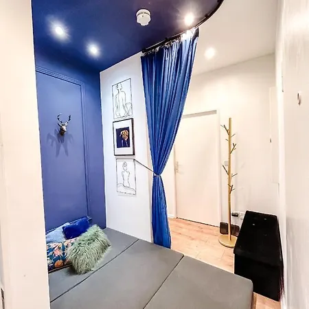01 Bedroom In Mitte-up To 5 People-private Free Parking Appartement