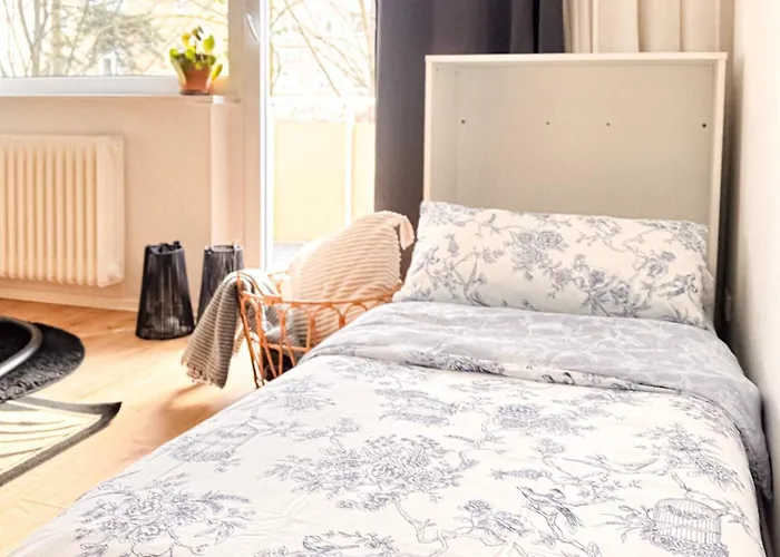 Appartement 01 Bedroom In Mitte-up To 5 People-private Free Parking Berlijn